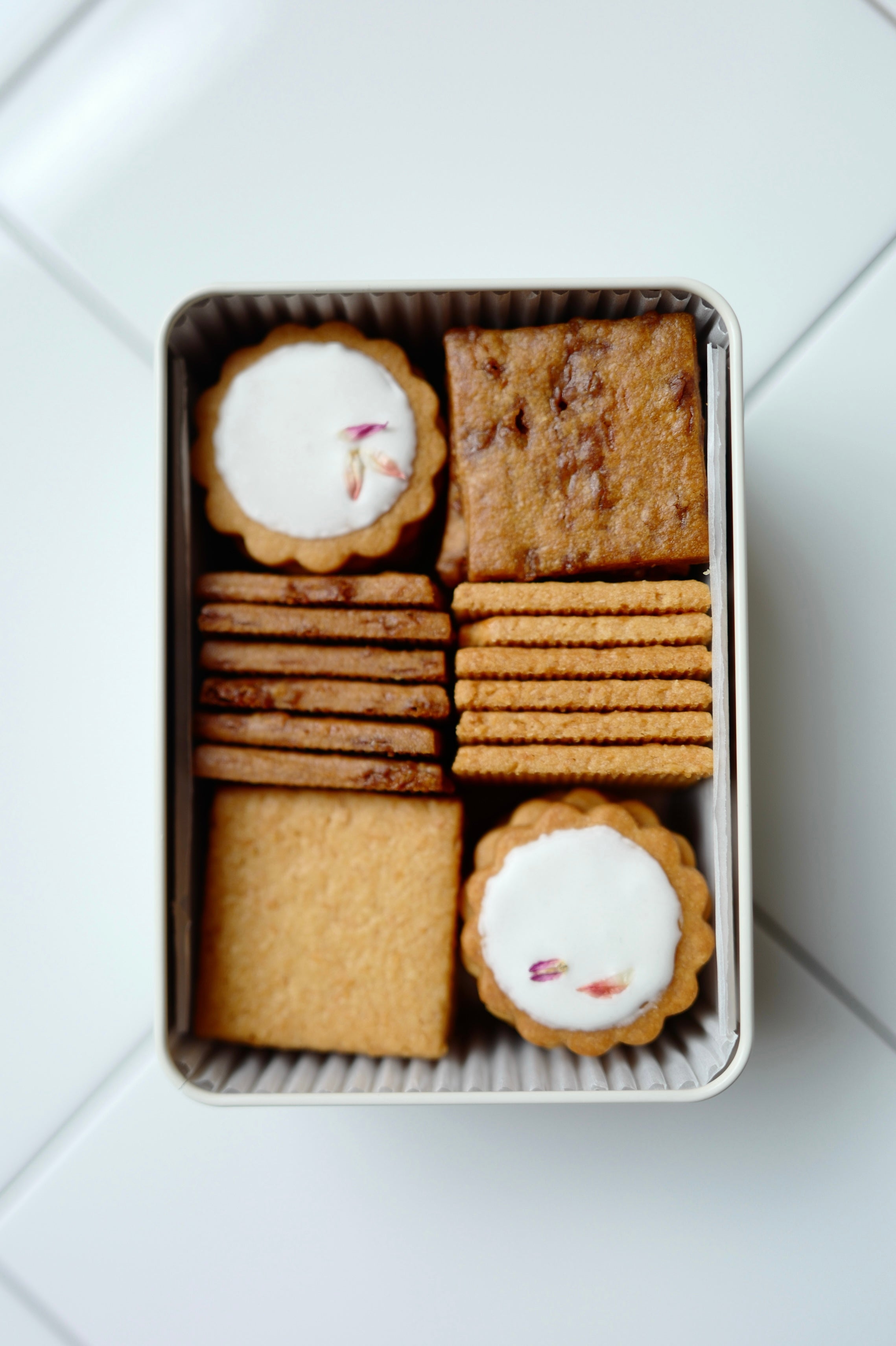 MCC  Flower Cookie Can《9/19発送分》